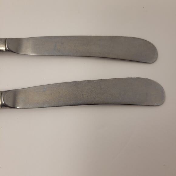 Present Stainless Table Knife Hollow Pistol Handle Set Of 2 Korea Pre-Owned - Picture 6 of 7